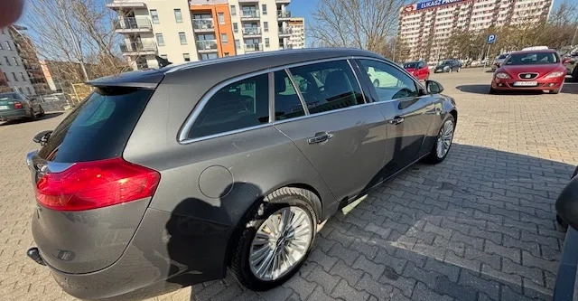 Opel Insignia cena 21300 przebieg: 295871, rok produkcji 2012 z Białystok małe 172